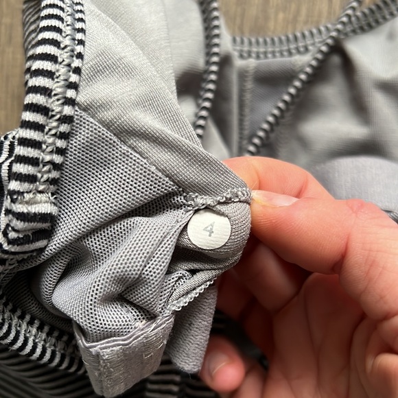 Lululemon tank top - Picture 4 of 4